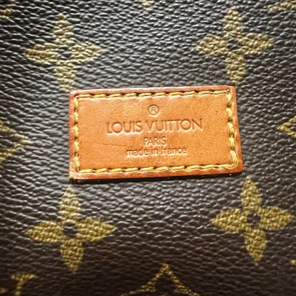 Vintage Boho Satchel. Louis Vuitton Brown Fringe Crossbody Bag - Picture 5 of 5